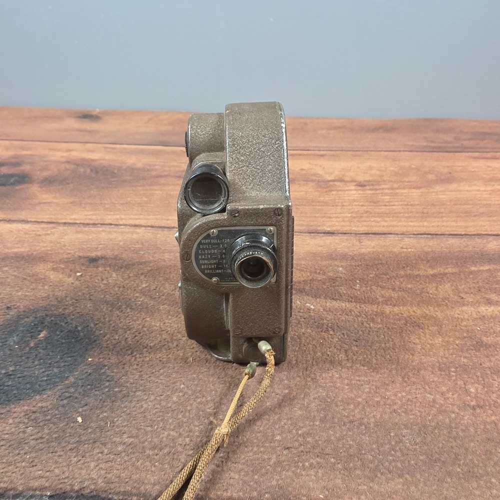 Revere Model 88 Movie Camera 8mm Brown Good Vintage Wollensak Lens Wind Up